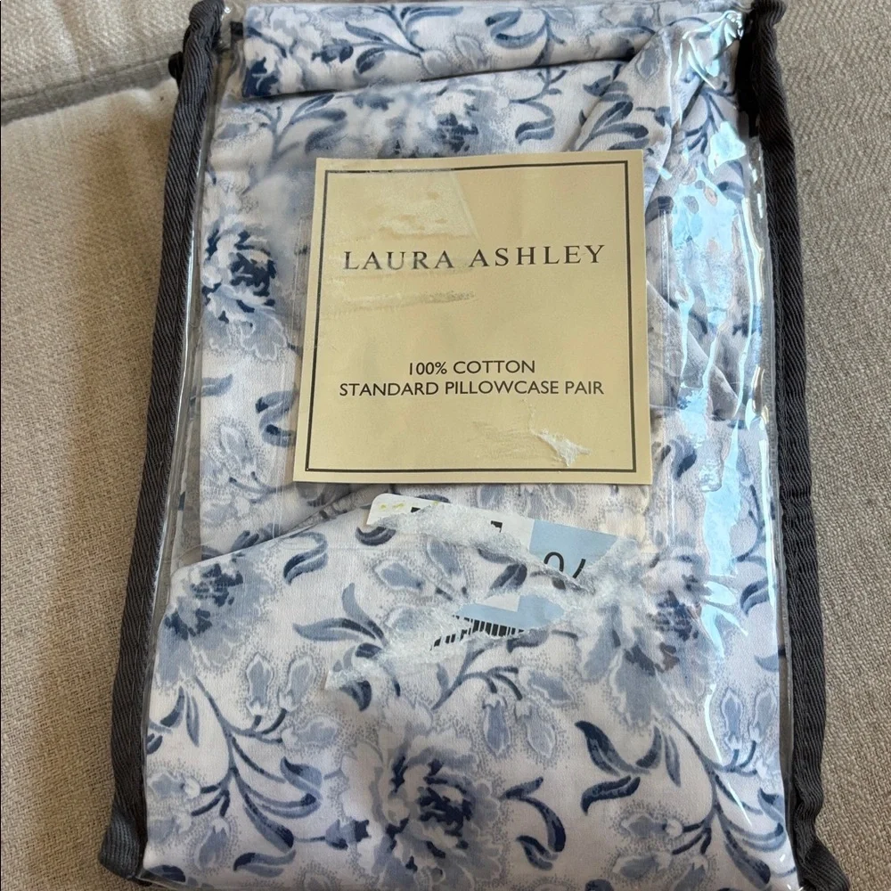 Laura Ashley Lorelei Blue Cotton Sateen Pillowcases Set 2 Standard Floral NIB